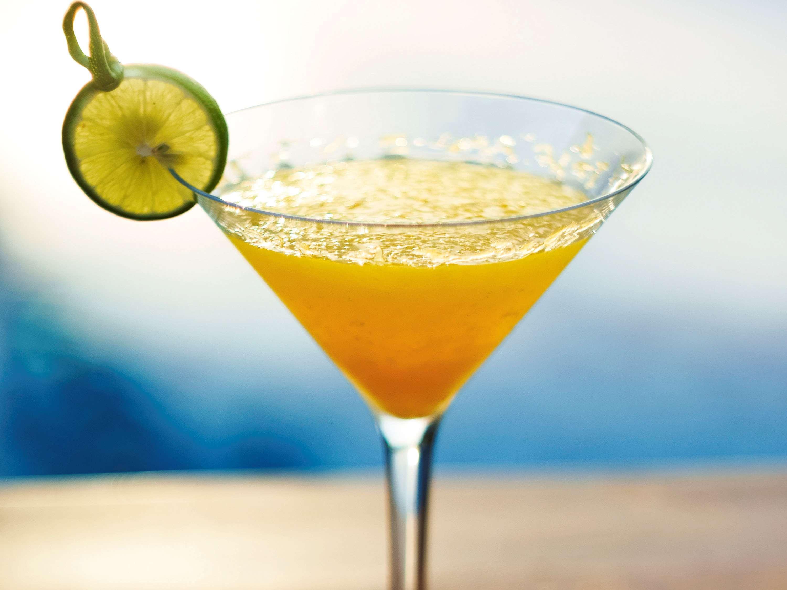 The Kuta Beach Heritage Hotel - Managed By Accor Exterior foto A mango margarita