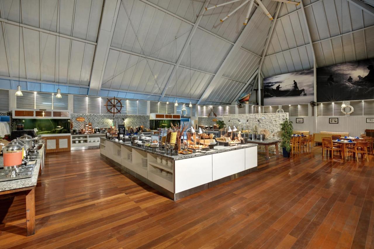 The Kuta Beach Heritage Hotel - Managed By Accor Exterior foto The interior of the lounge